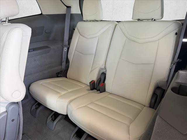 Used 2024 Cadillac XT6 Premium Luxury w/ Technology Package FWD image 11
