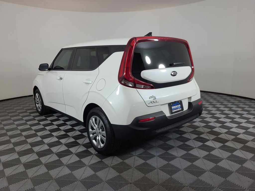Used 2021 Kia Soul LX image 5