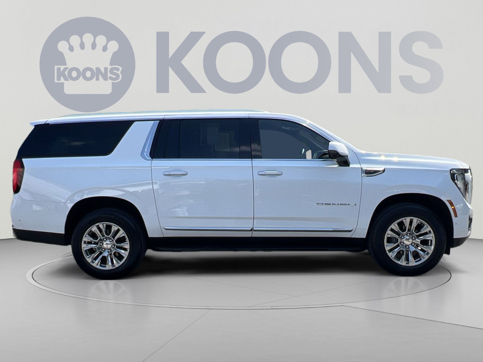 Used 2025 GMC Yukon XL Denali AWD/4WD image 12