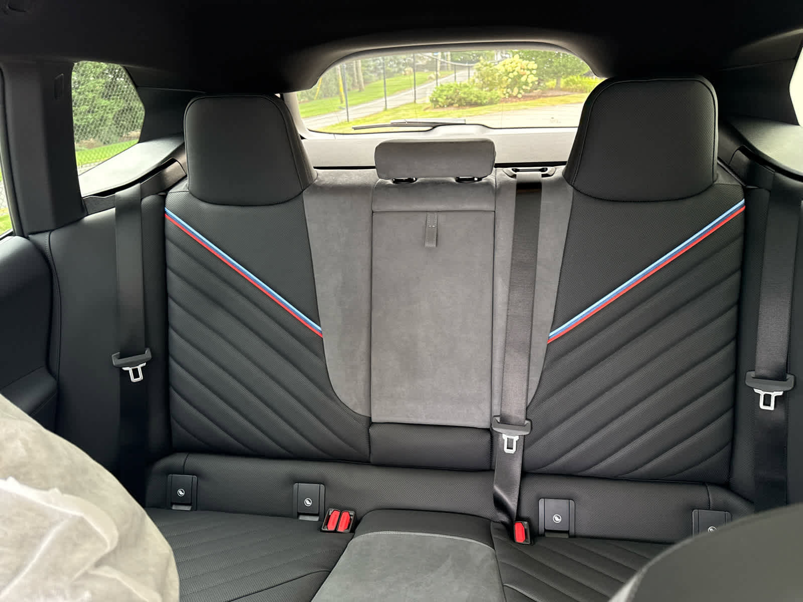 New 2026 BMW iX xDrive60 w/ M Sport Package image 14