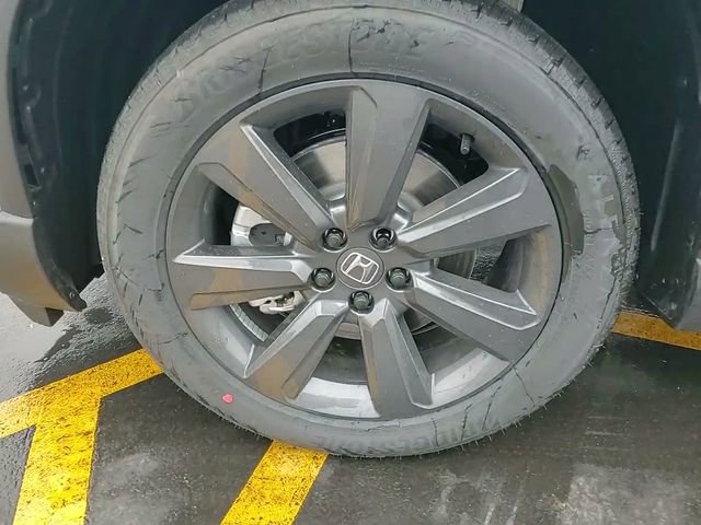 New 2026 Honda Pilot Sport image 9