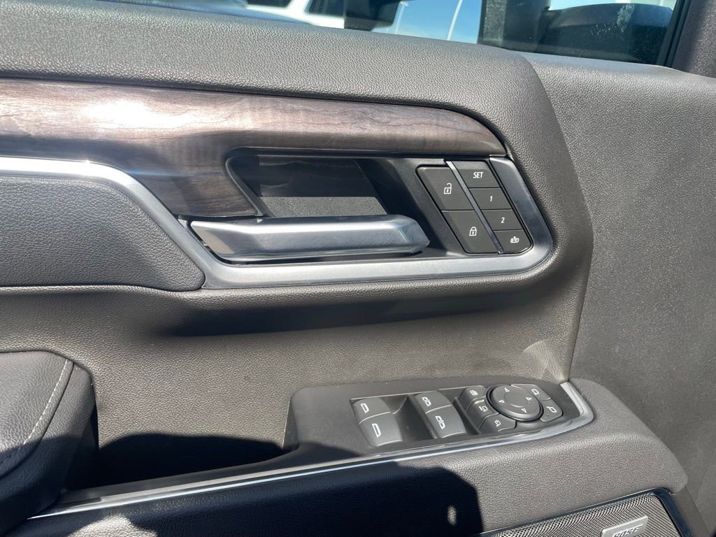 Used 2024 Chevrolet Silverado 2500 LTZ w/ LTZ Plus Package image 11