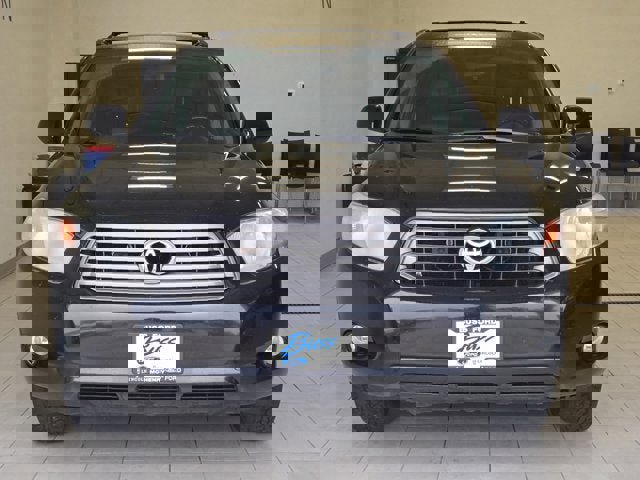 Used 2010 Toyota Highlander SE image 2