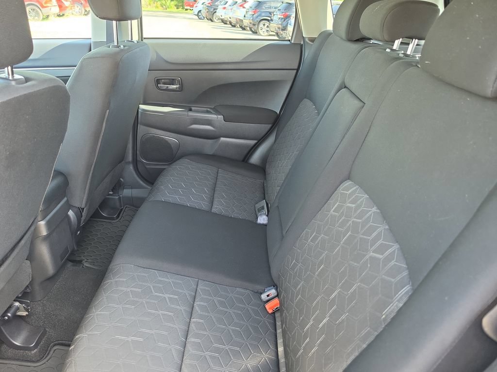 Used 2026 Mitsubishi Outlander Sport ES AWD/4WD image 11