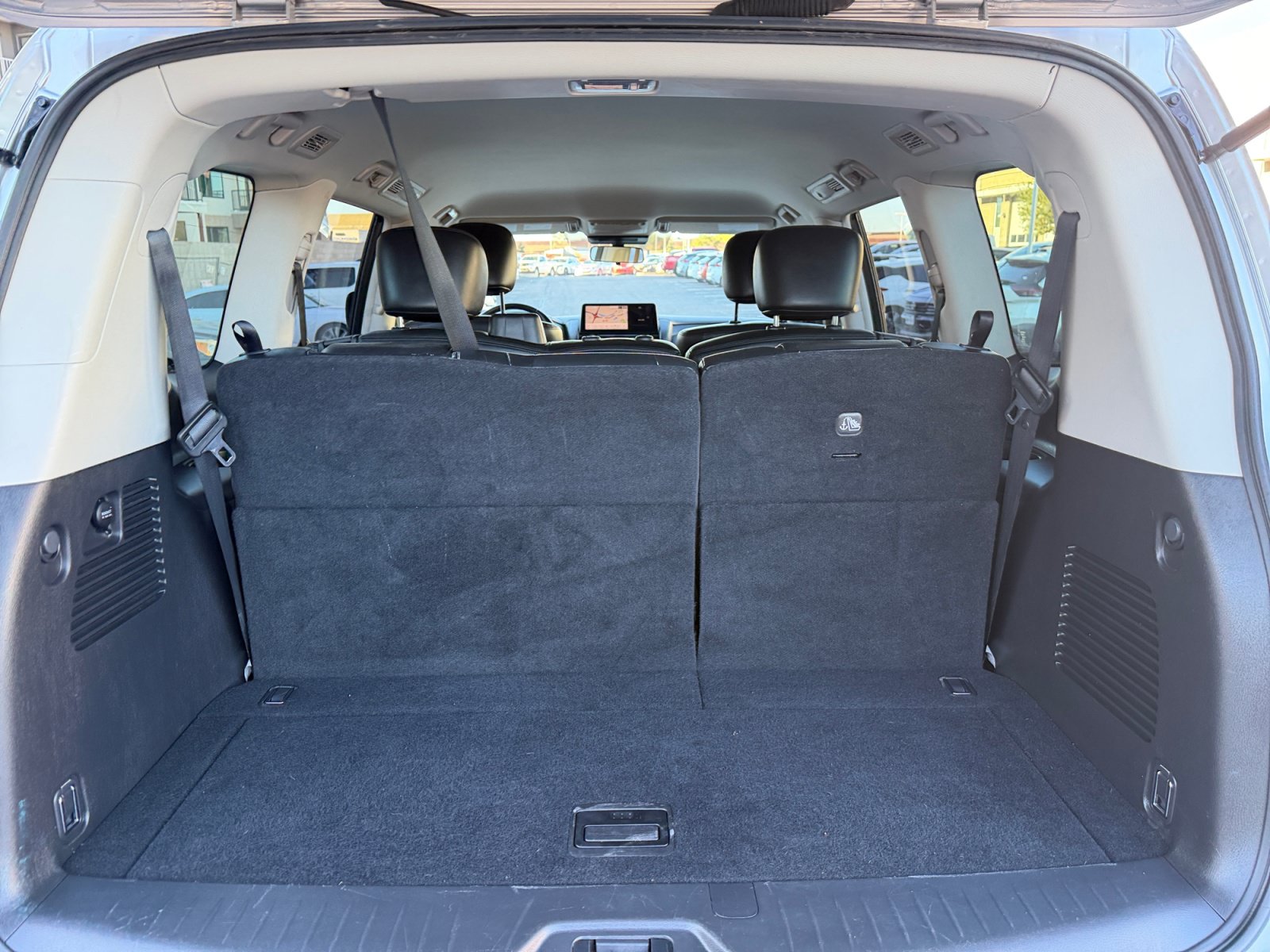 Used 2022 Nissan Armada SV RWD image 30
