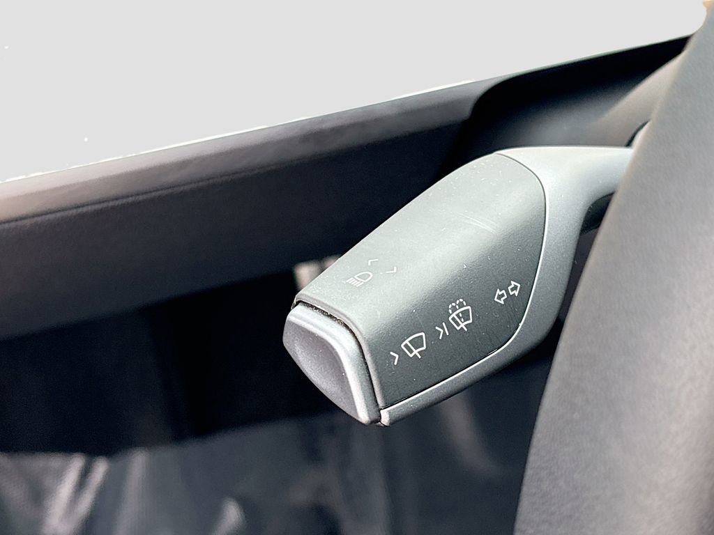 Used 2023 Tesla Model 3 Performance image 10