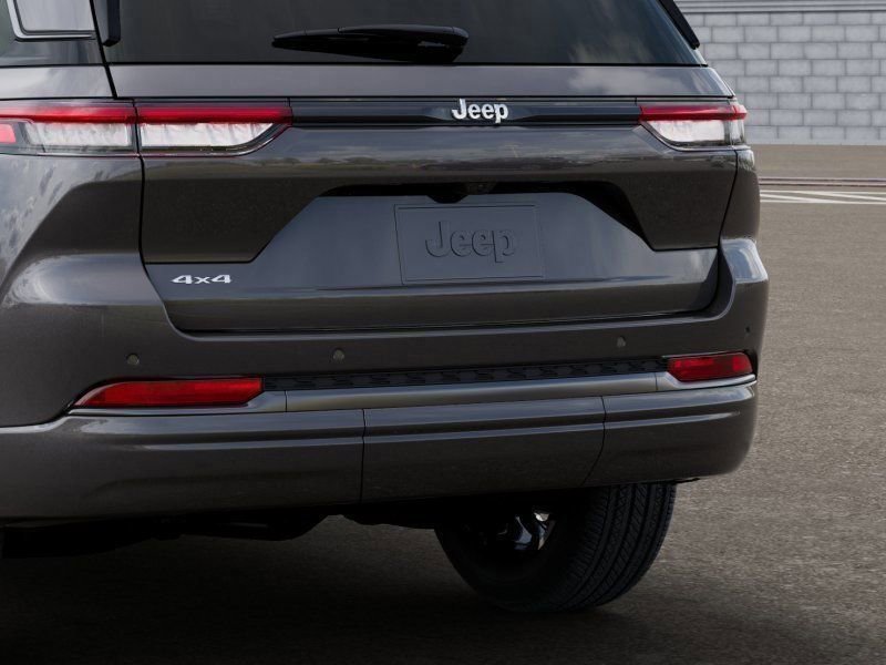 New 2026 Jeep Grand Cherokee Limited image 13