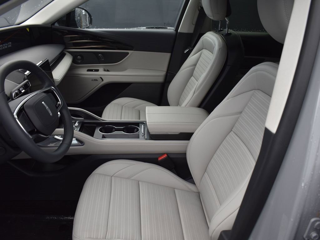 New 2026 Lincoln Nautilus Reserve w/ Jet Appearance Package image 10