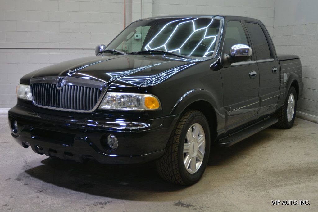 Used 2002 Lincoln Blackwood image 2