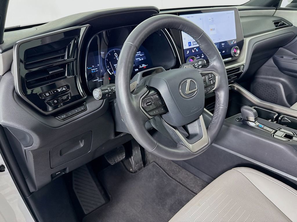 Used 2024 Lexus TX 350 FWD image 9