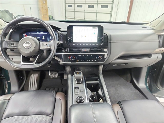 Used 2024 Nissan Pathfinder Platinum w/ Lighting Package (N93) image 26