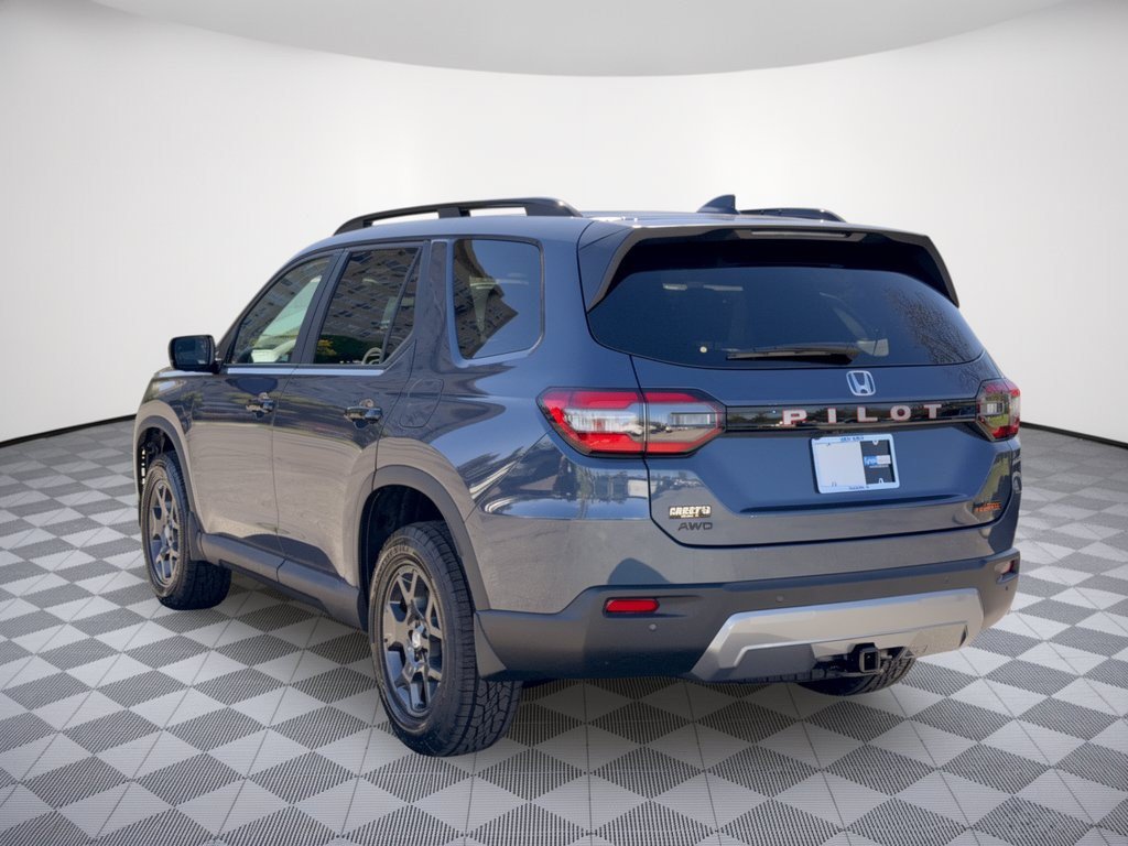 New 2026 Honda Pilot TrailSport image 3