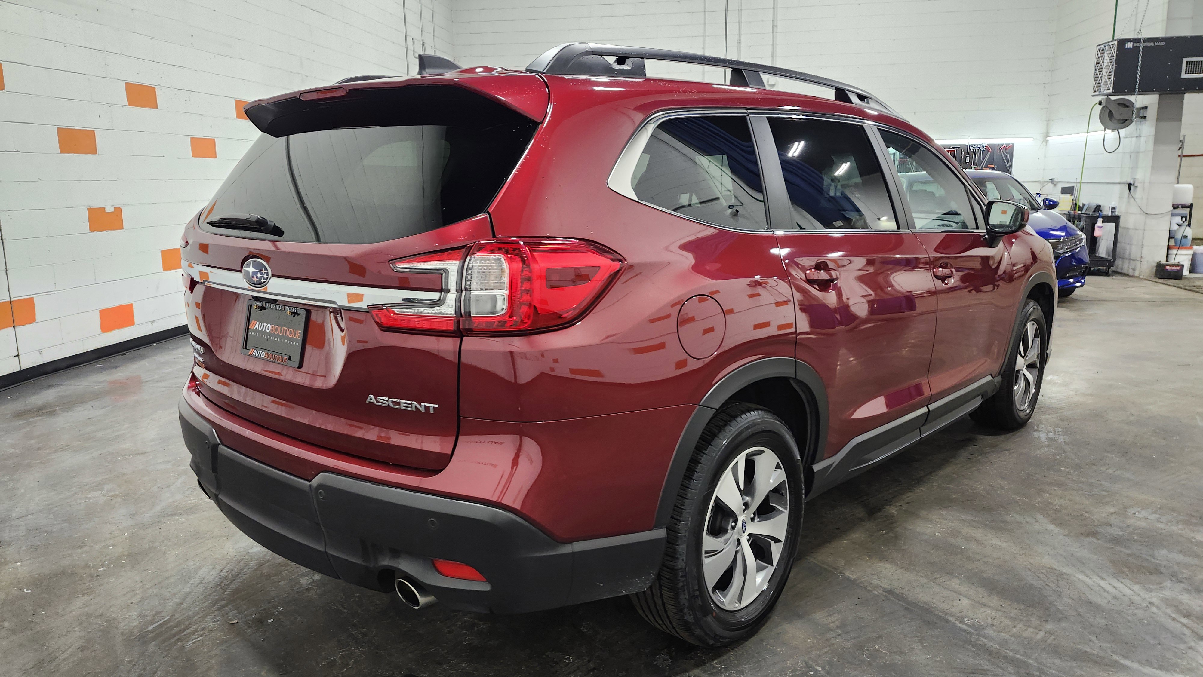 Used 2025 Subaru Ascent Premium image 18