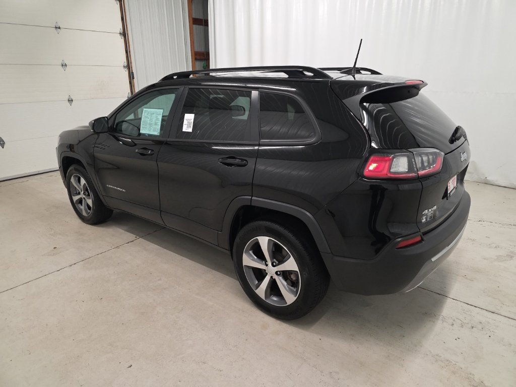 Used 2022 Jeep Cherokee Limited AWD/4WD image 3