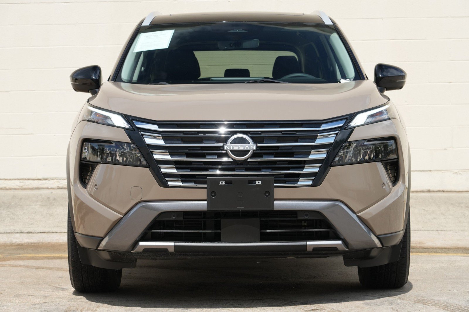 Used 2024 Nissan Rogue SL w/ SL Premium Package FWD image 6