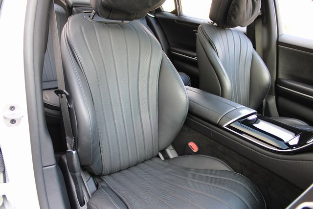 Used 2023 Mercedes-Benz S 500 4MATIC w/ AMG Line image 12