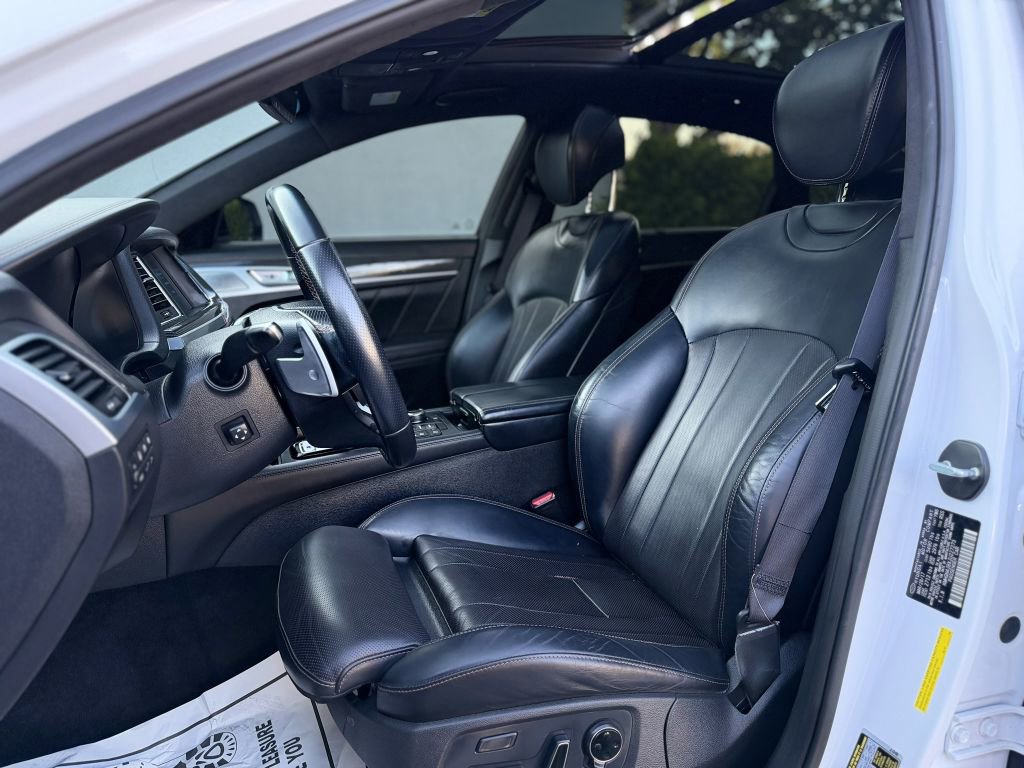 Used 2018 Genesis G80 3.3T Sport RWD image 12