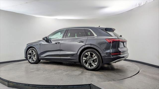 Used 2022 Audi e-tron Premium image 6