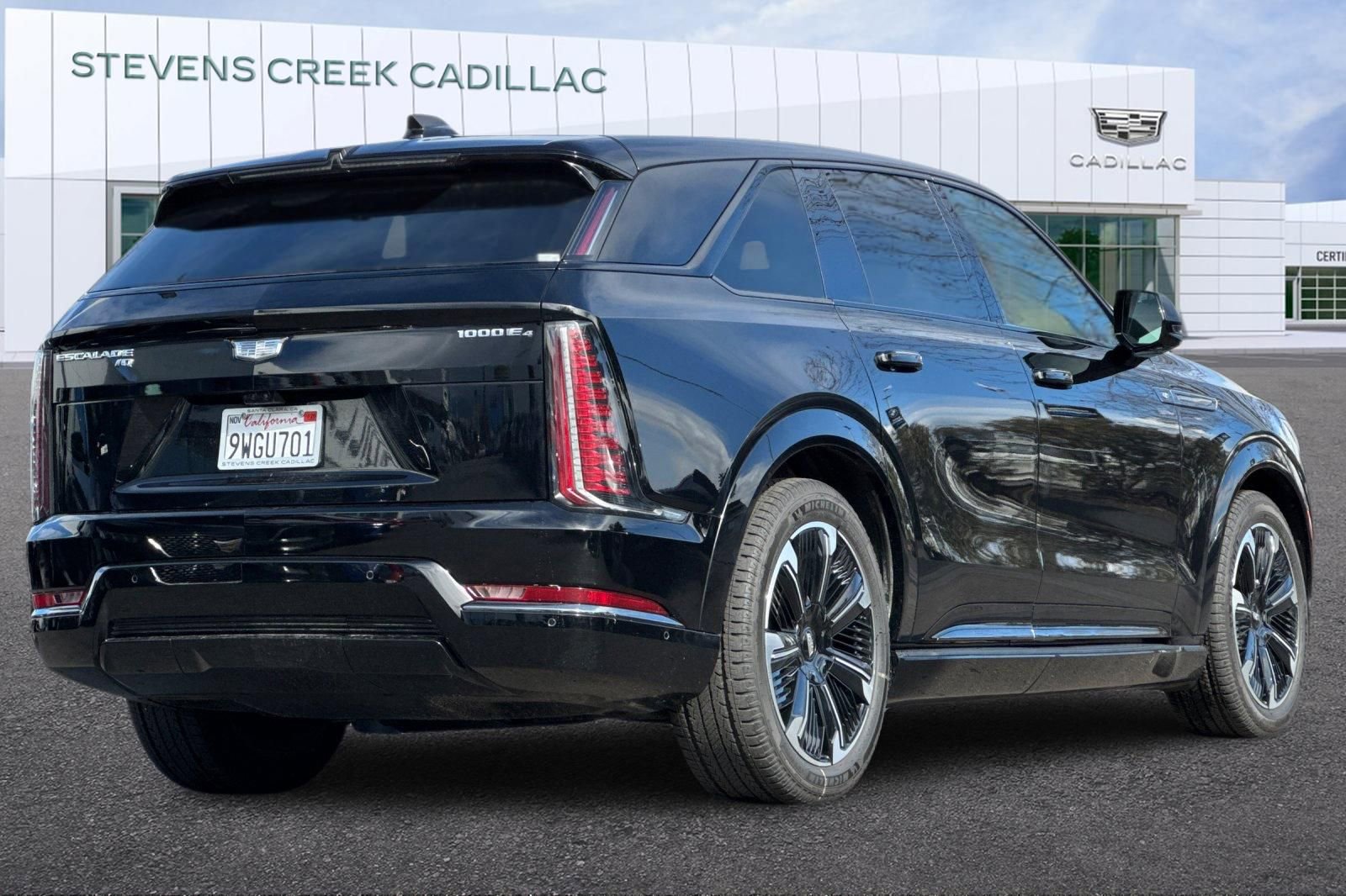 Used 2025 Cadillac Escalade IQ Sport 2 image 3