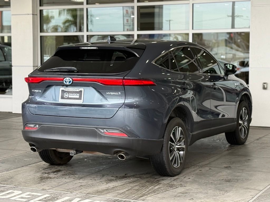 Certified 2021 Toyota Venza LE w/ Carpet Mat Package (TMS) image 12