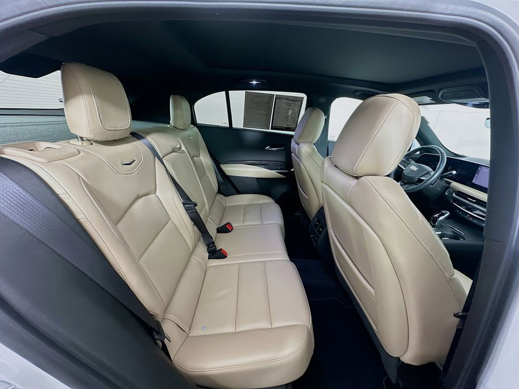 Used 2024 Cadillac XT4 Premium Luxury w/ Technology Package image 28