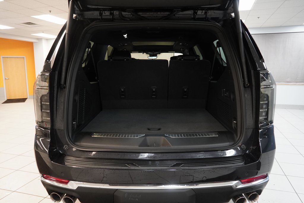 New 2025 Chevrolet Suburban Premier image 15