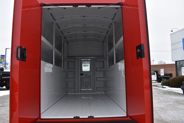 New 2026 Chevrolet Express 3500 w/ Power Convenience Package image 18