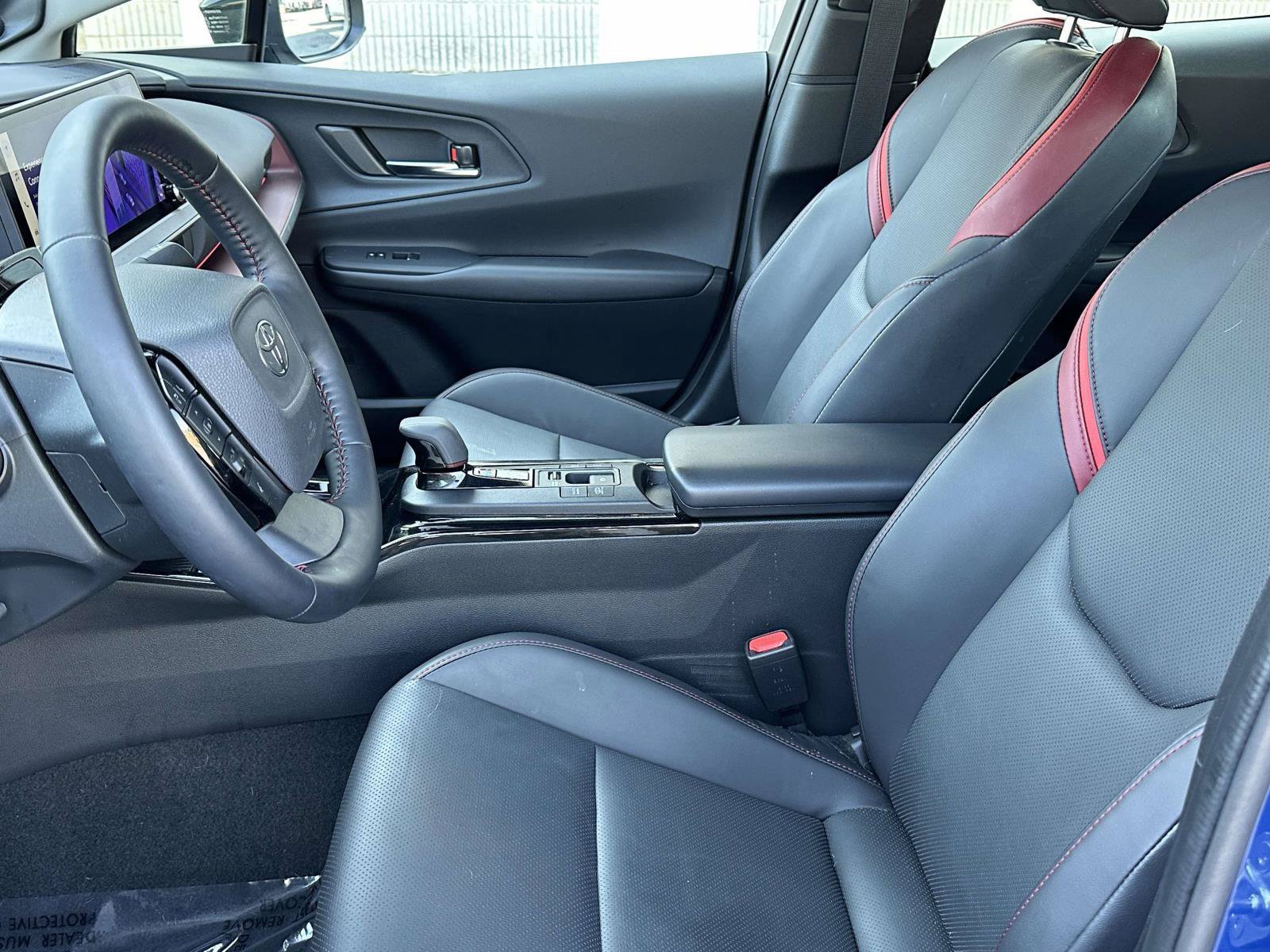 Used 2024 Toyota Prius Prime Premium w/ Advanced Technology Package FWD image 15