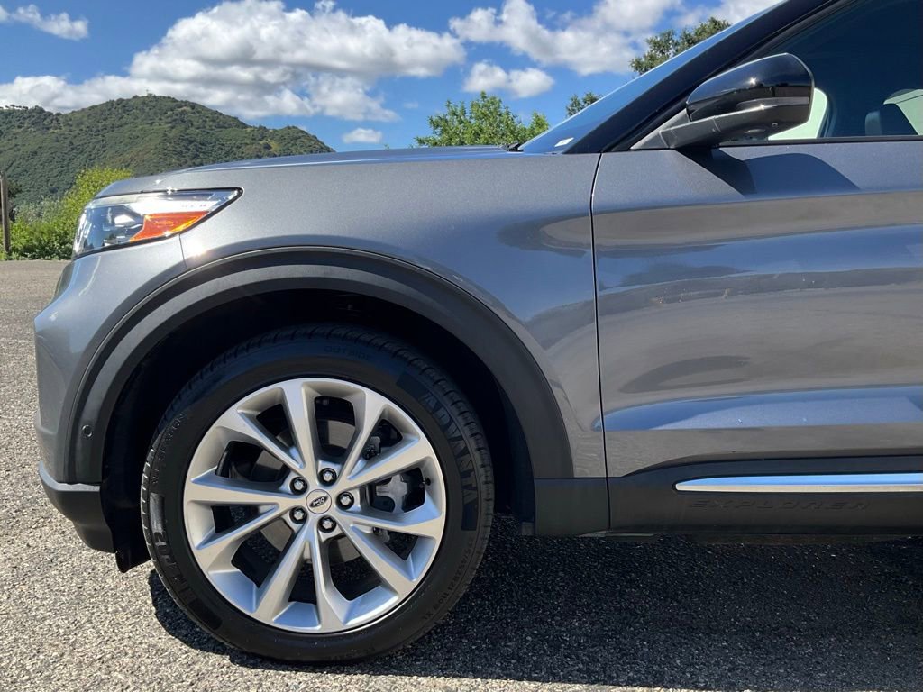 Used 2021 Ford Explorer Platinum w/ Equipment Group 601A image 10