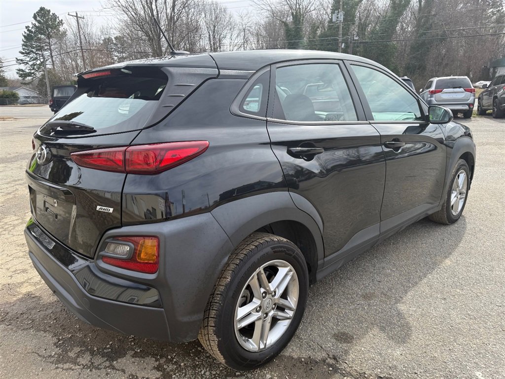 Used 2021 Hyundai Kona SE AWD/4WD image 5