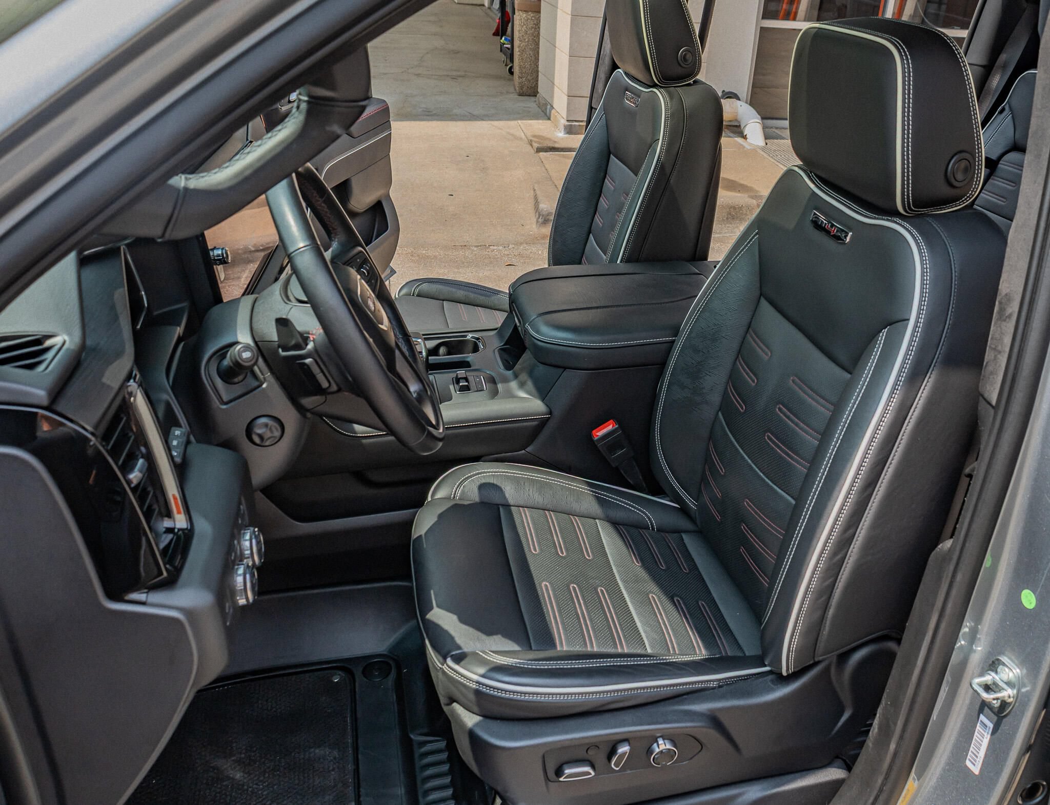 Used 2023 GMC Sierra 1500 AT4X AWD/4WD image 29