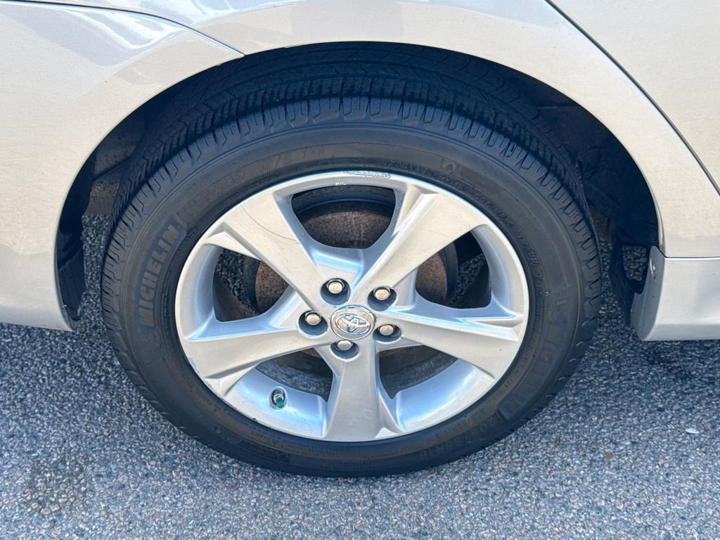 Used 2012 Toyota Corolla LE w/ Premium Pkg FWD image 40