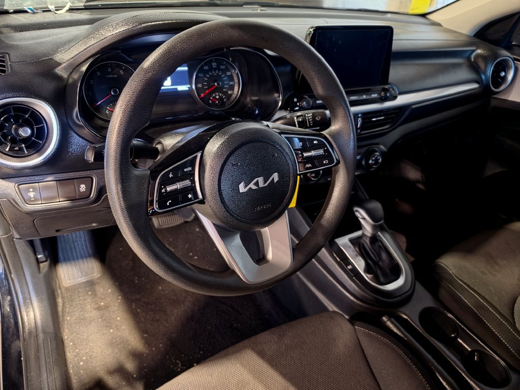 Used 2024 Kia Forte LXS FWD image 4