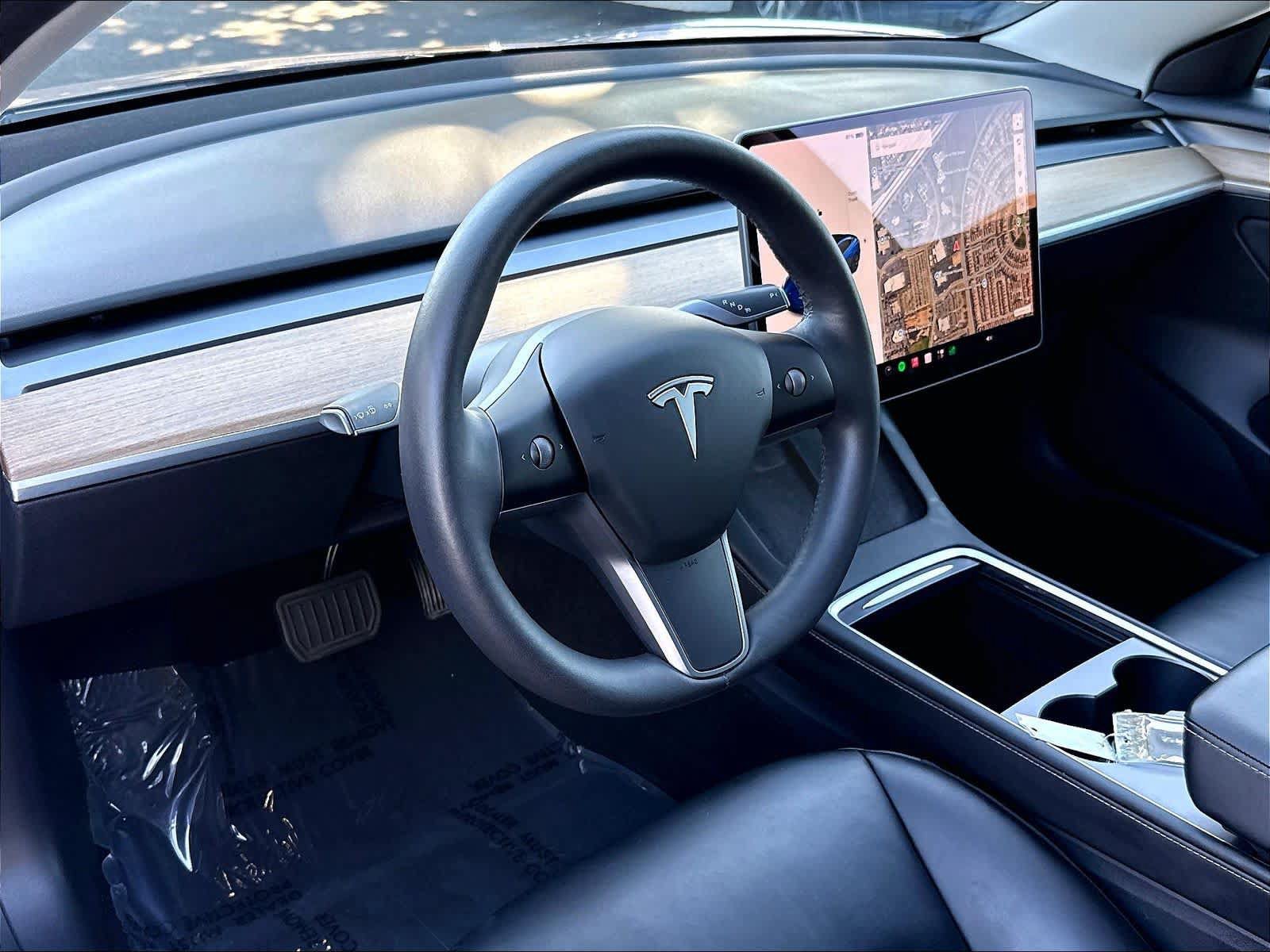 Used 2021 Tesla Model 3 Long Range AWD/4WD image 18