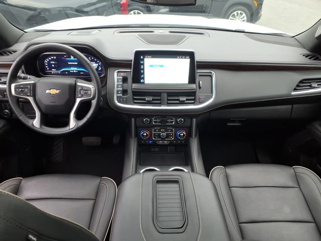 Used 2023 Chevrolet Suburban Premier AWD/4WD image 25