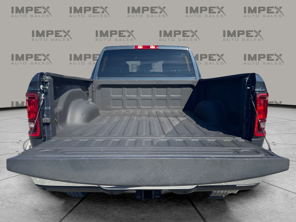 Used 2025 RAM 2500 Big Horn AWD/4WD image 23