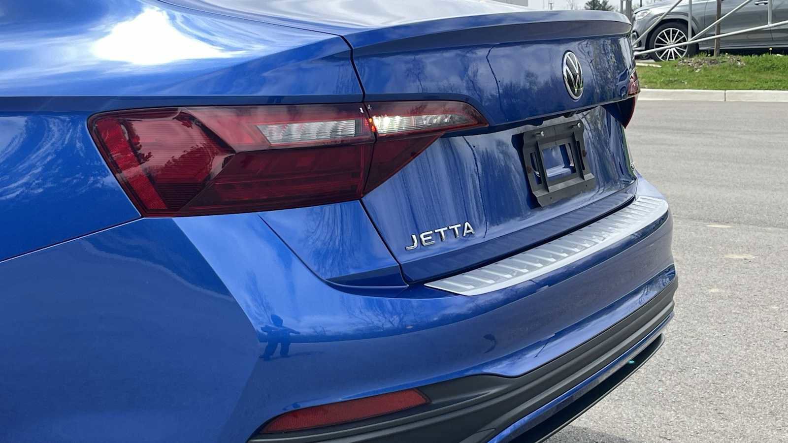 Used 2023 Volkswagen Jetta SE FWD image 49
