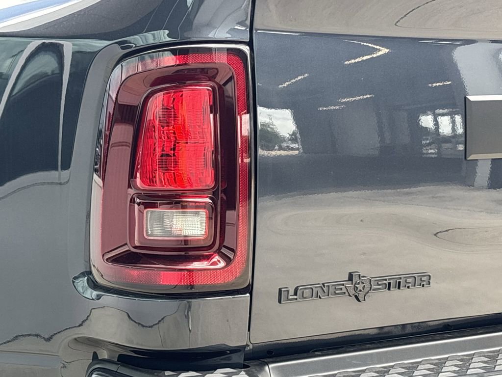 New 2026 RAM 3500 Big Horn AWD/4WD image 6