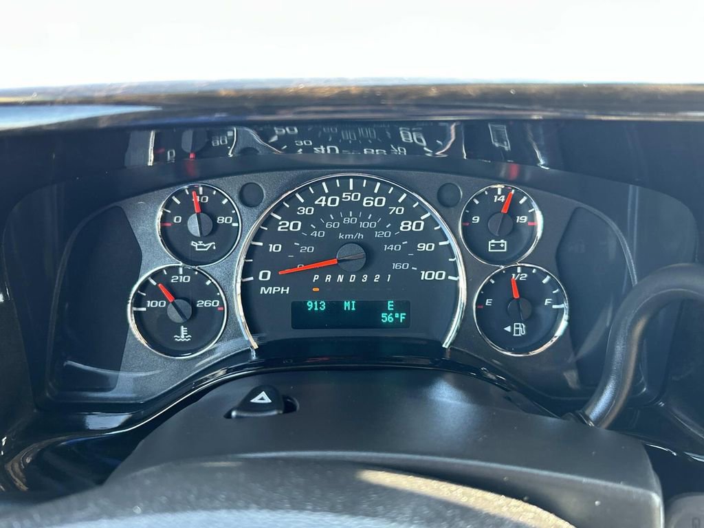 Used 2014 GMC Savana 1500 image 36