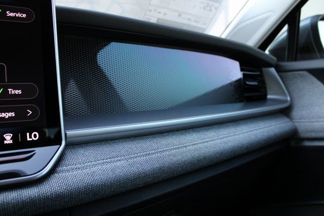 New 2025 Volkswagen Tiguan S AWD/4WD image 16