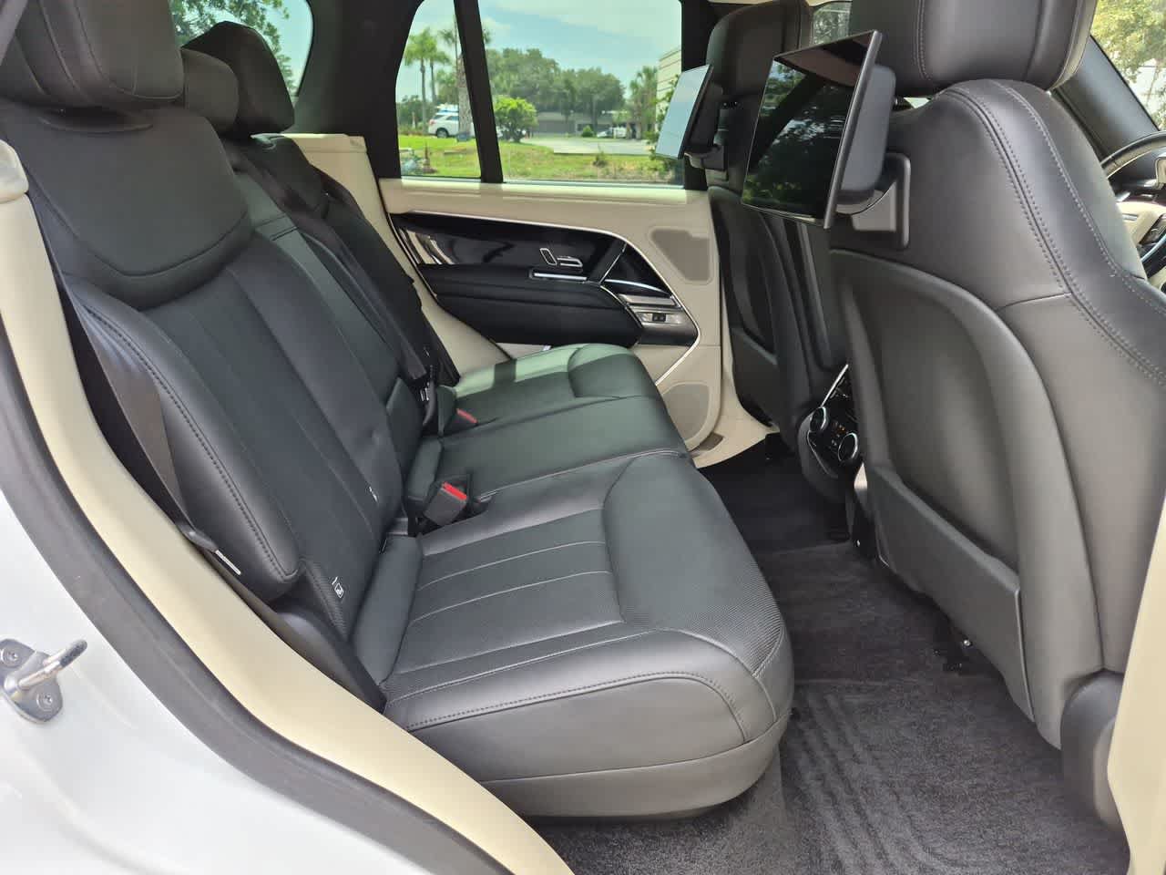 Certified 2023 Land Rover Range Rover SE AWD/4WD image 21