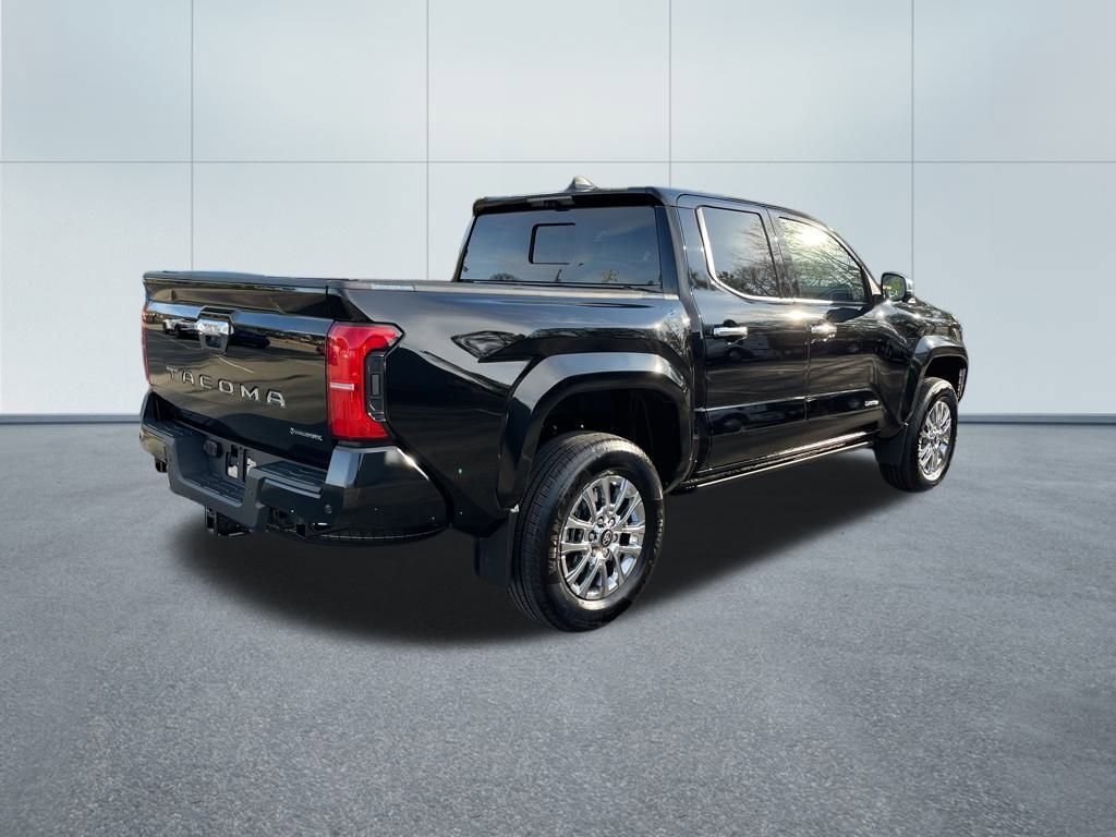 Used 2025 Toyota Tacoma Limited image 5