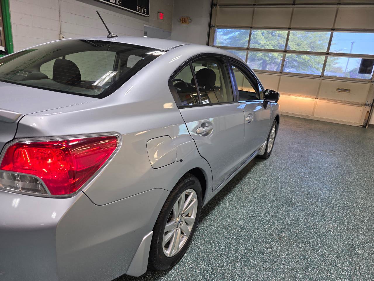 Used 2016 Subaru Impreza 2.0i Premium image 7