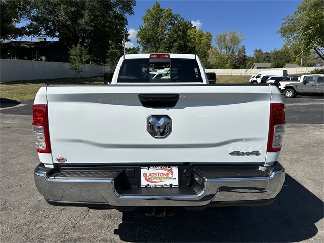 Used 2024 RAM 2500 Tradesman w/ Chrome Appearance Group image 7