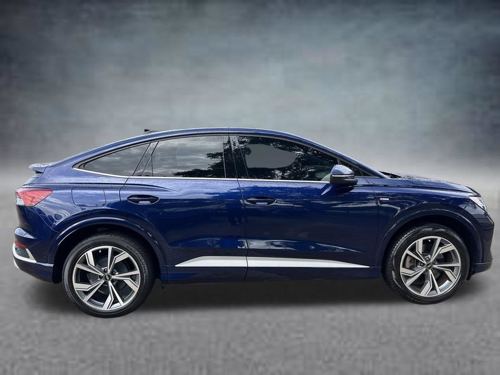 Used 2023 Audi Q4 e-tron Prestige AWD/4WD image 7