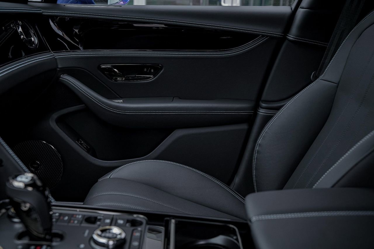 New 2025 Bentley Flying Spur Plug-In Hybrid AWD/4WD image 20