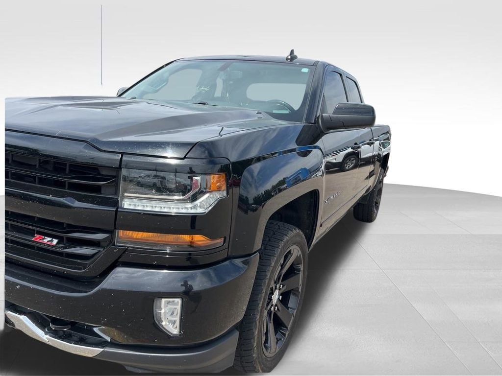 Used 2017 Chevrolet Silverado 1500 LT w/ All Star Edition AWD/4WD image 13
