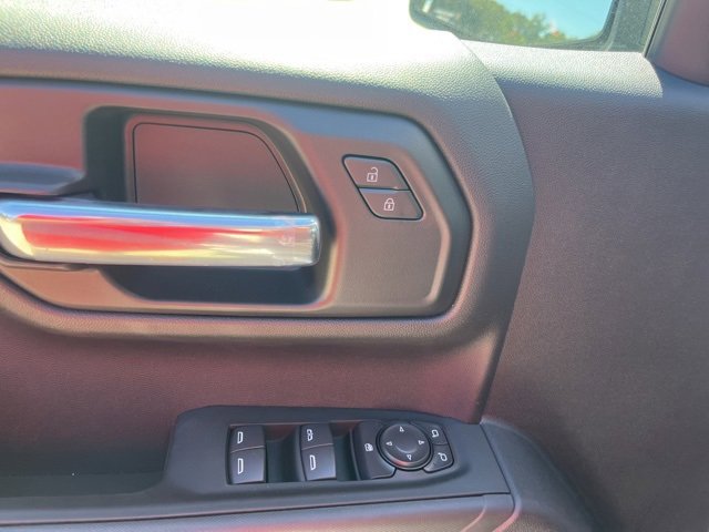 New 2026 Chevrolet Silverado 1500 Custom w/ Turbomax Blackout Package image 17