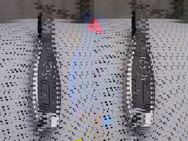 Used 2015 Mercedes-Benz C 300 4MATIC Sedan image 28