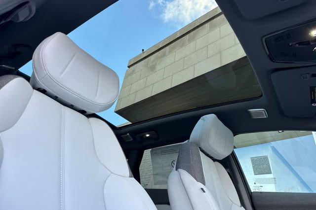 New 2026 Cadillac Optiq Sport 1 image 16